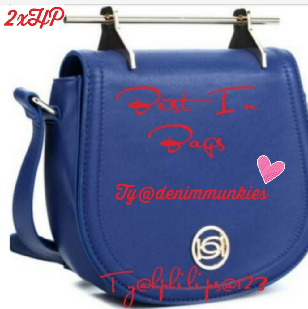 🚫SOLD🚫bebe  Royal Blue Crossbody Saddle Purse - Picture 2 of 8